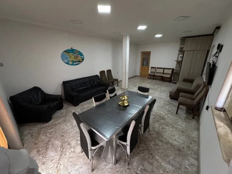 55 квадратов. — Батуми — 500 $
