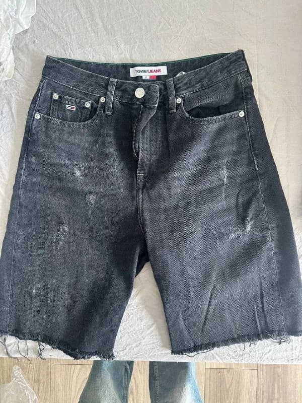 Tommy Hilfiger, размер 27, подойдет на S-M — Батуми — 50 ₾