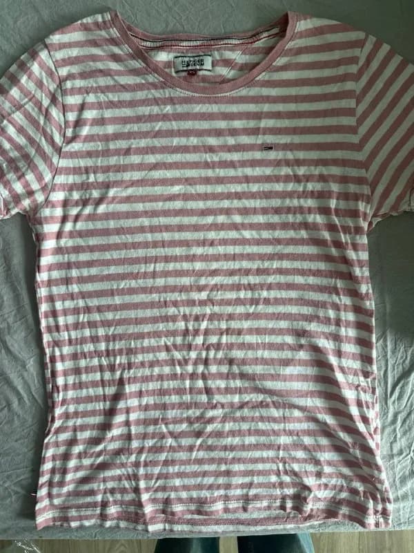 Tommy Hilfiger, размер XS, подойдет на XS-S, 100% хлопок, идеальное состояние — Батуми — 30 ₾