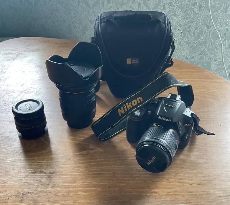 Nikon D5300 с готовым комплектом! 📸 Отличный вариант, чтобы сразу снимать всё. Отдаю всё и сразу, д — Батуми — 890 ₾