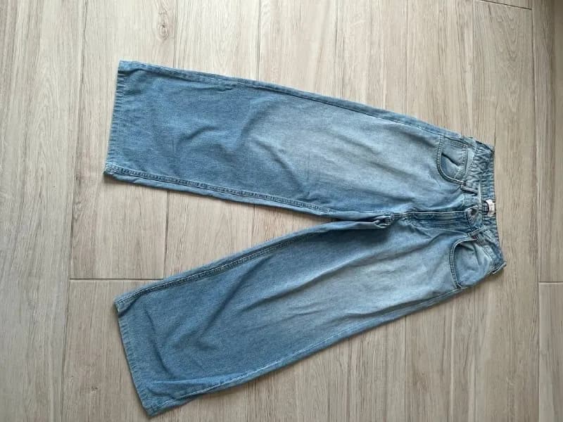 S, каждая пара — по 40 лари. — Батуми — 40 ₾