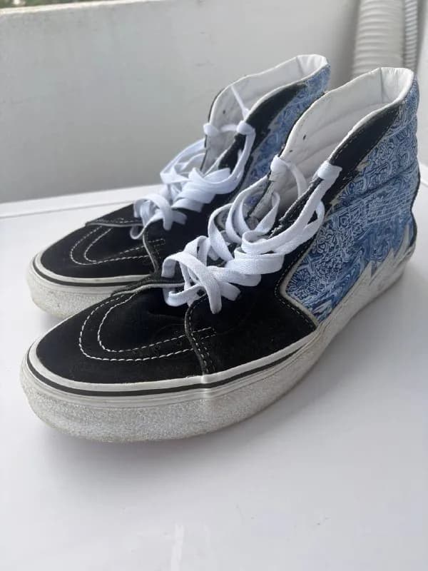 VANS «OFF THE WALL» — Батуми — 135 ₾