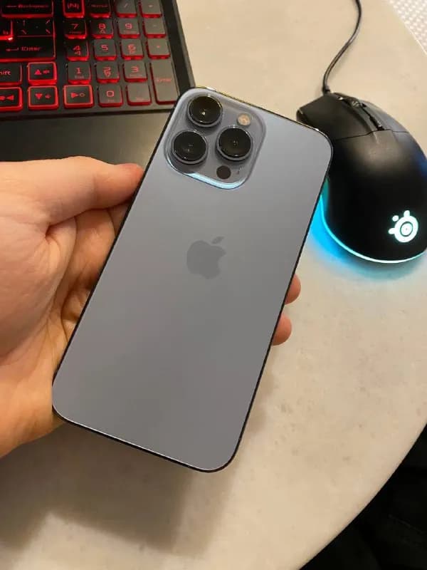 iPhone 13 Pro на 256гб. В идеальном визуальном и техническом состоянии. Батарея 94% — Тбилиси — 2 500 ₾