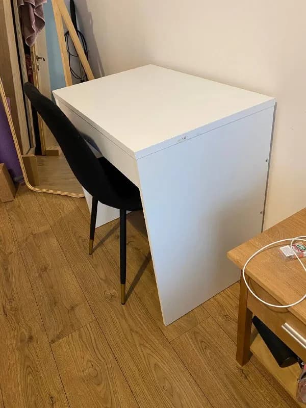 Стол jysk — Тбилиси — 80 $