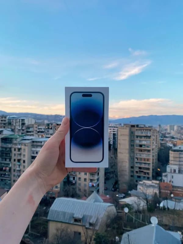 iPhone 14 Pro 128 GB белый цвет. 3500 лари. Из ОАЭ (физическая симка и еСим работают, фейстайм работ — Тбилиси — 3 500 ₾