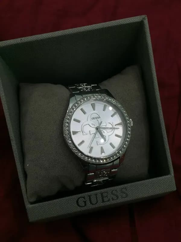 Часы Guess — Тбилиси — 200 ₾