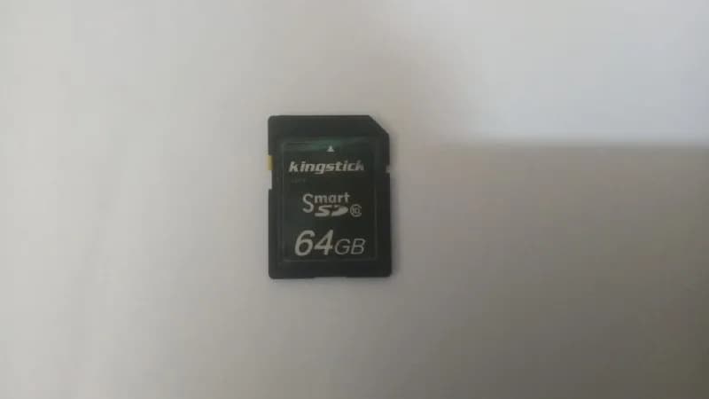 SD на 64 Gb — Тбилиси — 40 ₾