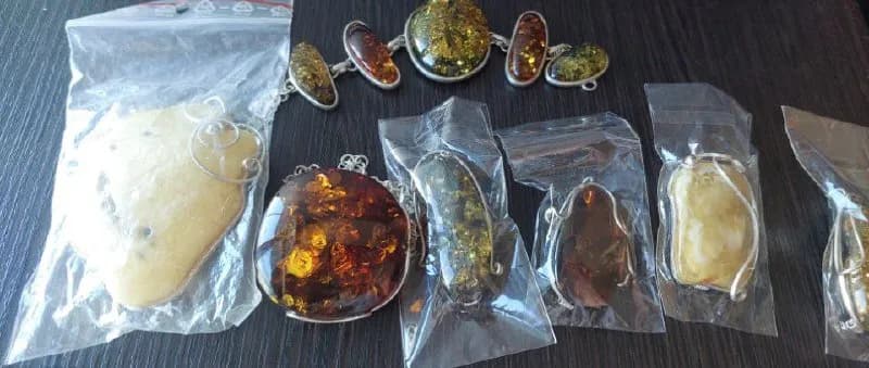 Брошь янтарный — Тбилиси — 40 ₾