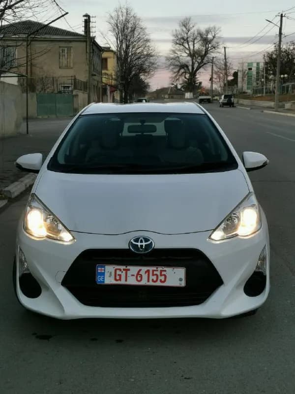 Toyota aqua 2015 года. — Тбилиси — 5 500 $