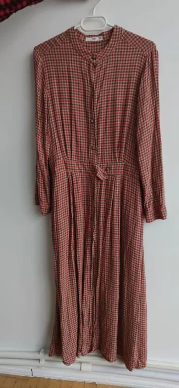 mango. Состав хлопок+ шерсть, легкое, приятное и стильное платье. — Тбилиси — 20 ₾