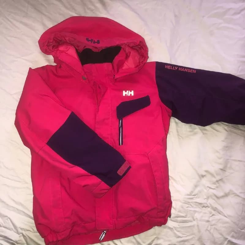 helly hansen 116 см на 5-6 лет в хорошему состоянии качество идеальное цена 100 лари — Тбилиси — 100 ₾