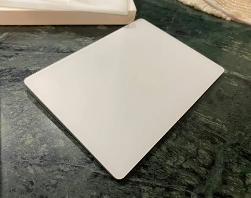 Apple Magic Trackpad 2 Белый. — Тбилиси — 290 ₾