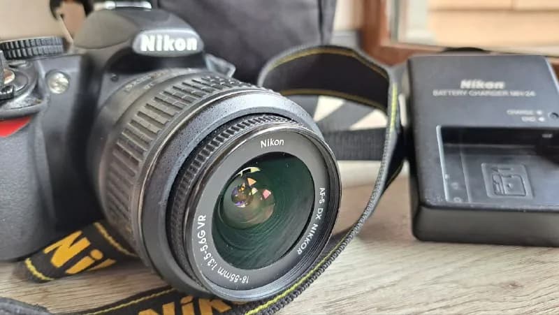 nikon d3100 в отличном состоянии. Зарядное и сумка в комплекте. 400 лари — Тбилиси — 400 ₾