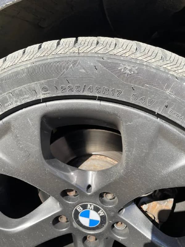 225/45R17 — Тбилиси — 250 ₾