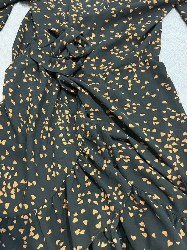 H&M приталенный размер s — 10лари — Батуми — 10 ₾
