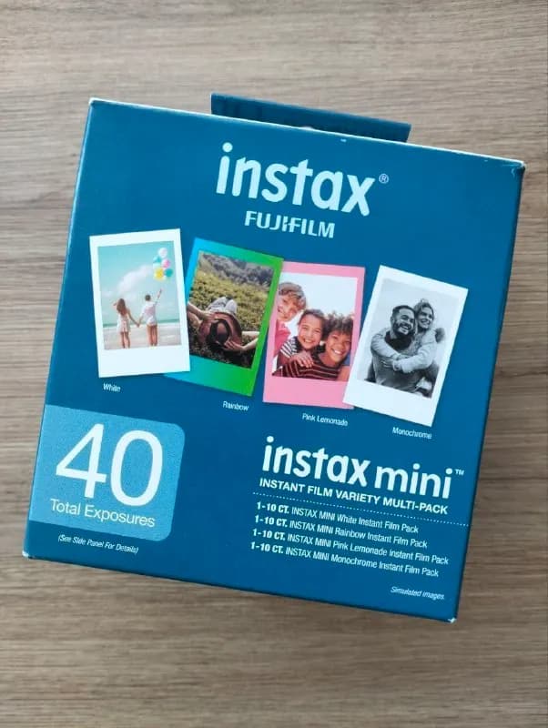 40 разных снимков в фотоаппарат моментальной печати Fujifilm Instax Mini. — Тбилиси — 180 ₾