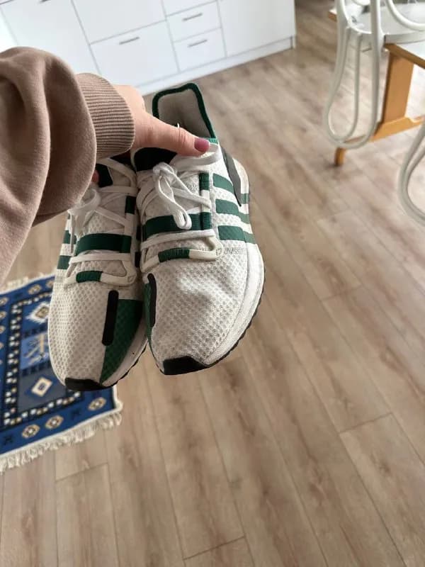 Adidas, — Тбилиси — 40 ₾