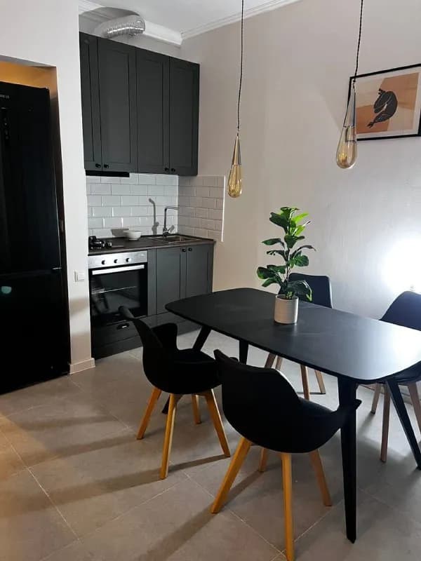 15 Marukhis Gmirebi St (Улица Марухских Героев 15), Ваке — Тбилиси — 1 400 $
