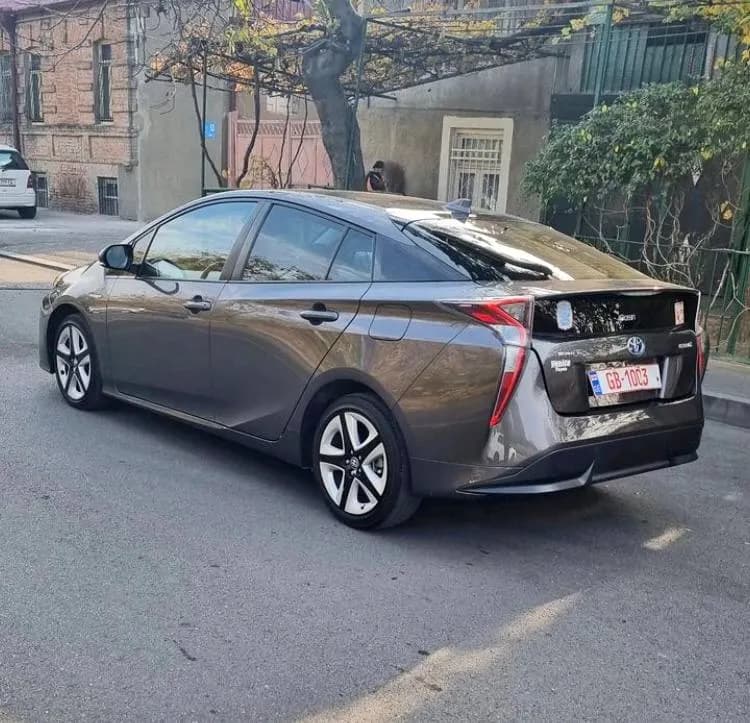 Toyota Prius 1.8L (гибрид🪫) — Тбилиси — 14 200 $