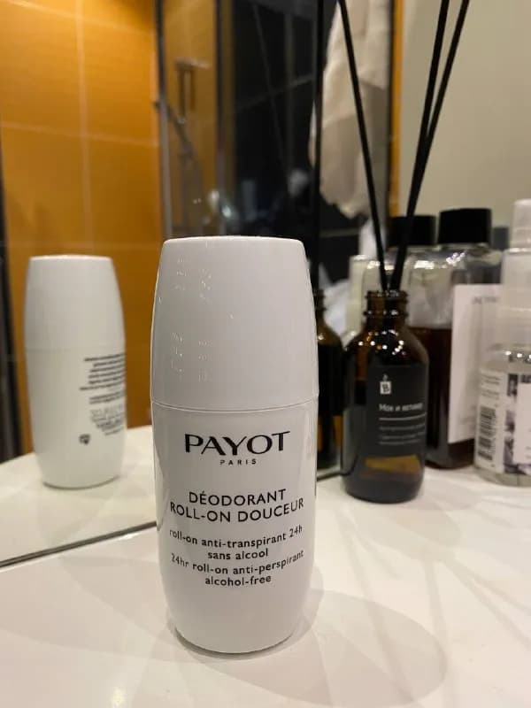 PAYOT, смягчающий кожу шариковый дезодорант без спирта. Новый. Объем большой, 75 мл, хватит надолго. — Тбилиси — 40 ₾
