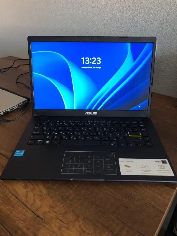 Asus VivoBook Go 14 E410KA в Тбилиси. Windows 11, SSD 128 GB. — Тбилиси — 550 ₾