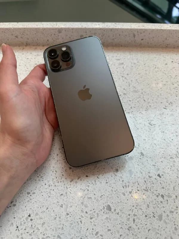 iPhone 12 Pro Max space grey — Тбилиси — 2 000 ₾