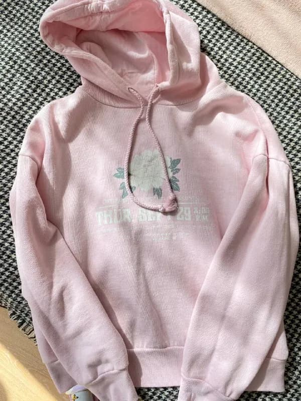 Нежно розовая толстовка — Тбилиси — 20 ₾