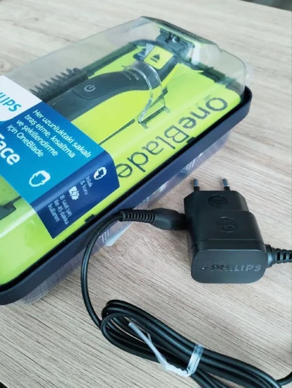 Philips Oneblade — оригинальная, новая (никогда не использовалась), есть одна штука. — Тбилиси — 60 ₾