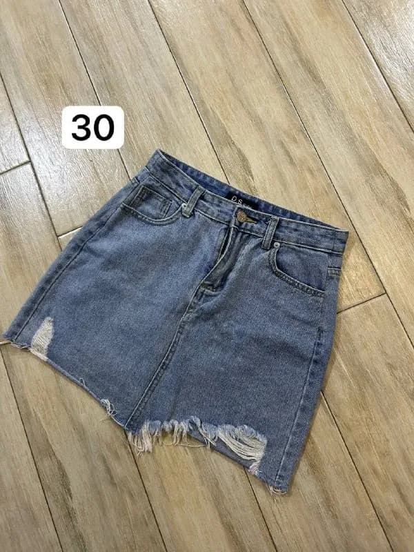 1. Юбка джинсовая, размер S / M — 30 лари — Батуми — 30 ₾