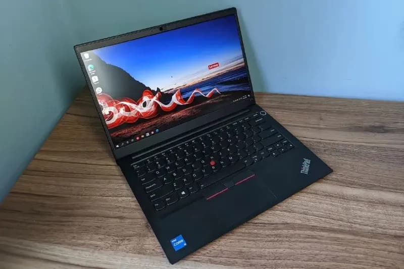 Lenovo 16 gRam 10 th Thinkpad E14 ноутбук отличное состояние продам. — Батуми — 750 ₾
