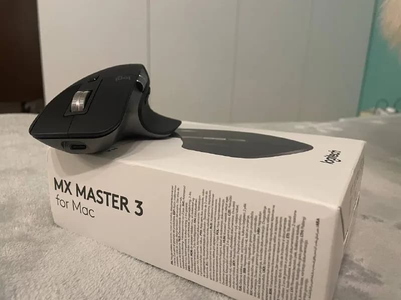 Logitech MX Master 3S for Mac. Состояние идеальное, пользовался сам пару месяцев. — Тбилиси — 300 ₾