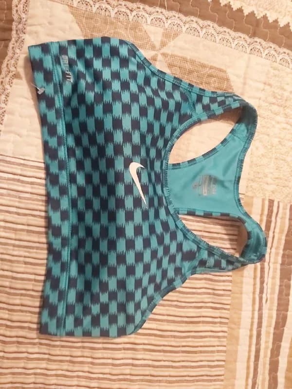 Nike, новый, ХS размер, цена 20 лари — Тбилиси — 20 ₾