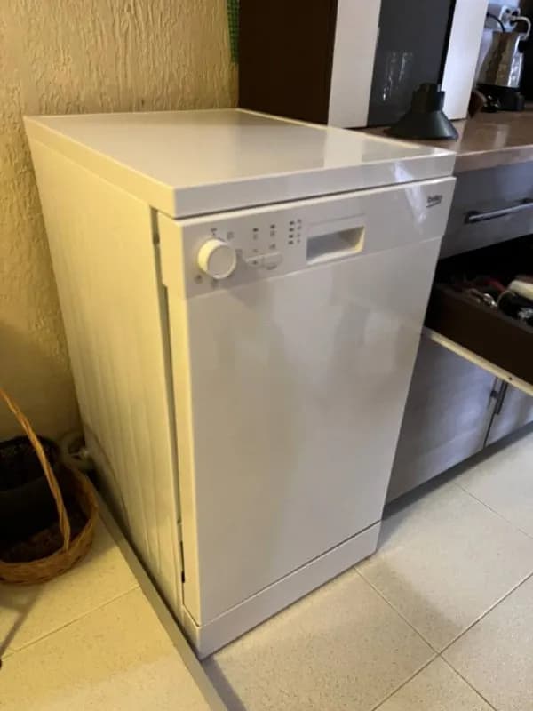 Beko dfs05020w шириной 45 см. Б/у 4 месяца, в отличном состоянии. — Тбилиси — 800 ₾