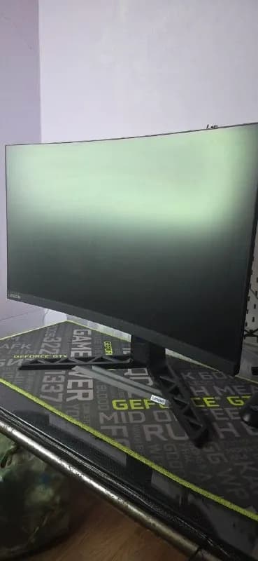 Lenovo legion 280 гц, 27 дюймов. Отличный монитор для игр, хорошо подходит для соревновательных игр — Батуми — 600 ₾