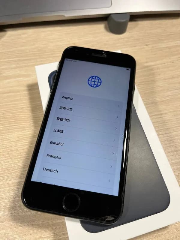 iPhone SE 2020 128Gb. Батарея 85% — Тбилиси — 700 ₾