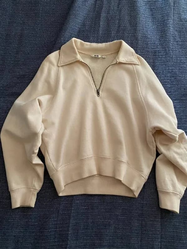 1. укороченный свитшот uniqlo 40 лар — Тбилиси — 40 ₾