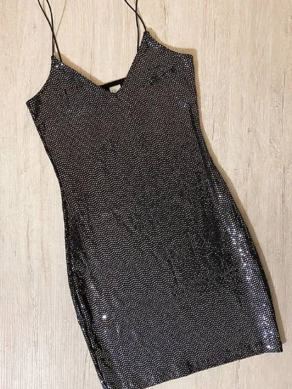 H&M, черно-серебристое, размер XS (160/80А). Не надевалось. — Тбилиси — 80 ₾