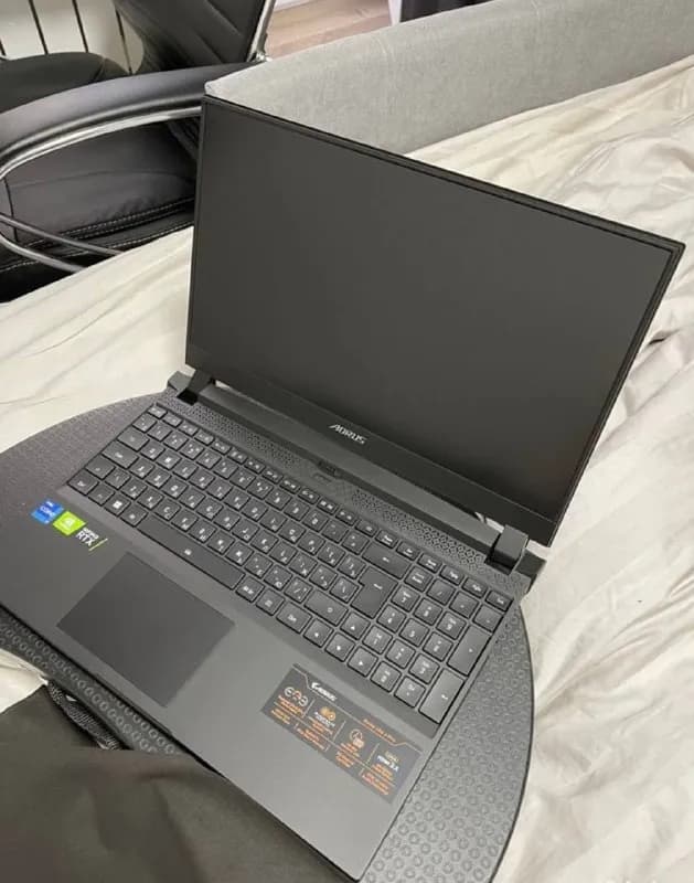 Aorus p15 Xd, только привезен с Америки, состояние нового, в использовании два месяца. — Тбилиси — 3 600 ₾