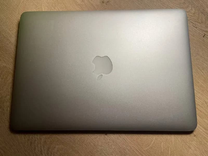 MacBook Air 2013, 13-дюймов 💻 + Magic Mouse 2 — Тбилиси — 600 ₾