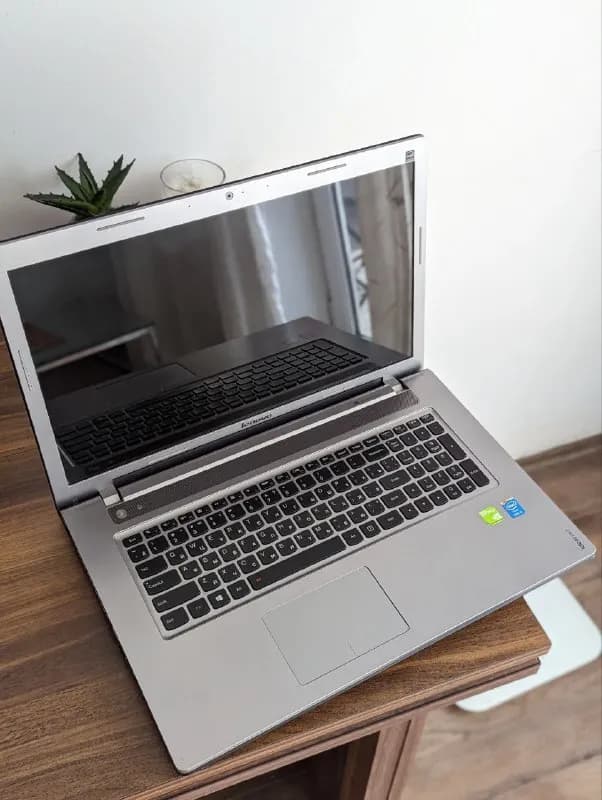 Lenovo Ideapad Z710 — Тбилиси — 900 ₾