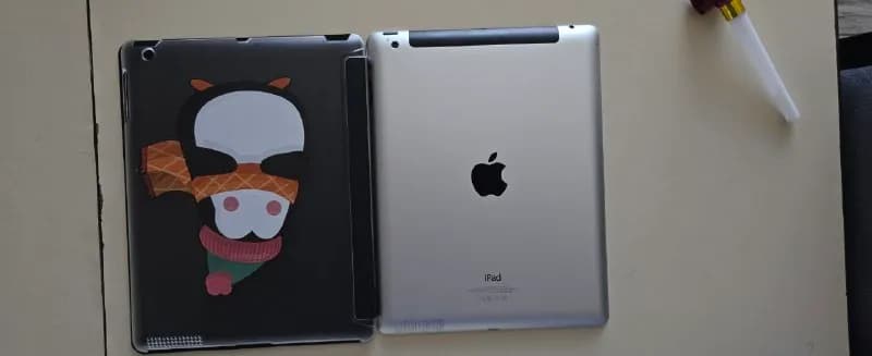 1. iPad 4 (Retina + Cellular) — нормальное состояние, 120 GEL — Тбилиси — 120 ₾