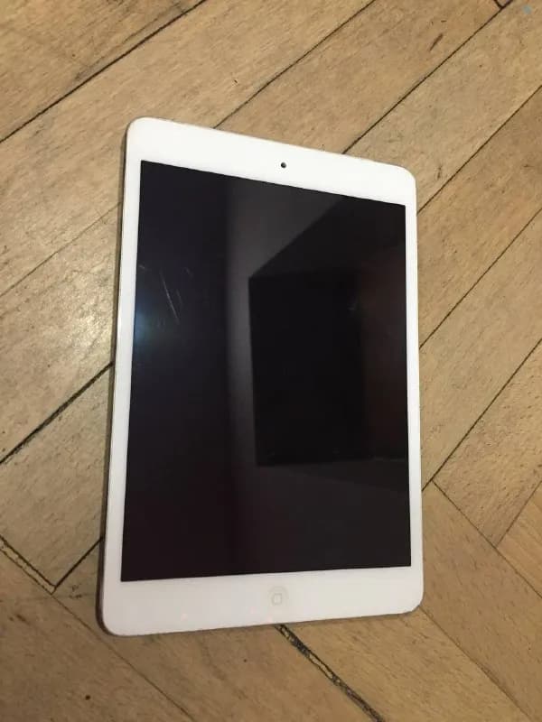iPad mini 2 retina — Тбилиси — 250 ₾