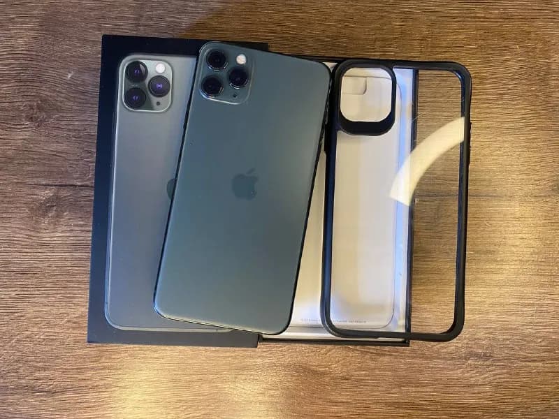 iPhone 11 Pro Max 64 gb — Тбилиси — 1 250 ₾