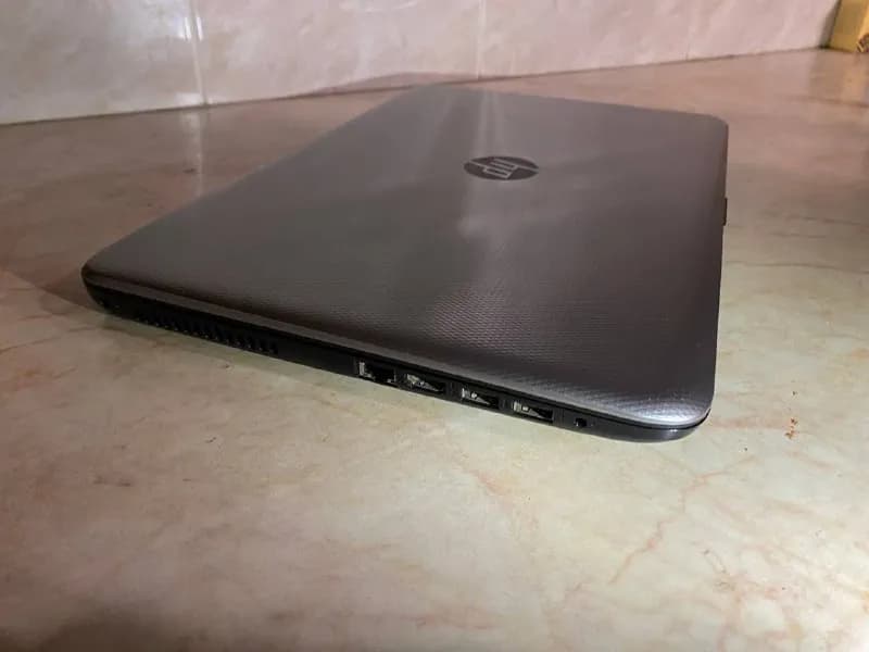 hp 15-af009ur, оперативной памяти 8G в 2 канальном режиме, процессор 4 ядра AMD A8-7410, встроенная — Тбилиси — 500 ₾