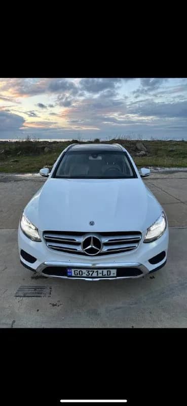 Мерседес GLC 300, 2018 г — Тбилиси — 26 500 $
