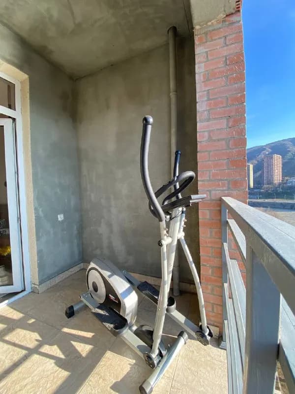 STAMM Bodyfit (Germany). Покупала его здесь в Тбилиси осенью 2022 года с рук. В нем не работает элек — Тбилиси — 300 ₾