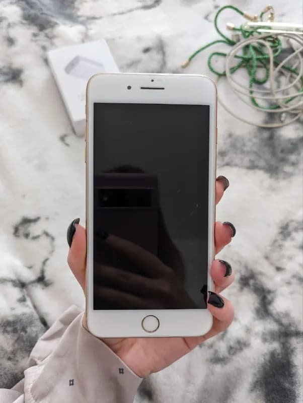 IPhone 8 Plus 64GB — Тбилиси — 550 ₾