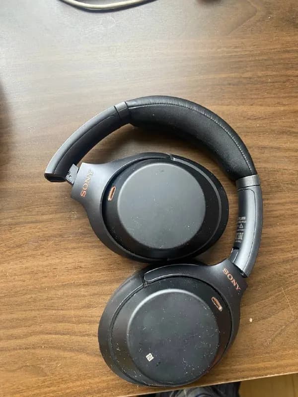 sony wh-1000xm3 — Тбилиси — 600 ₾