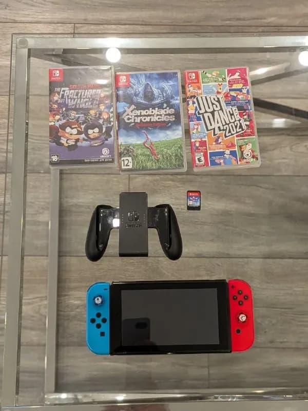 Nintendo Switch, 2-я ревизия, не OLED — 500 gel — Тбилиси — 500 ₾