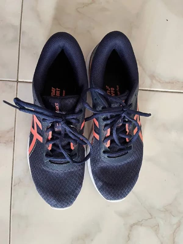 Asics — Тбилиси — 50 ₾